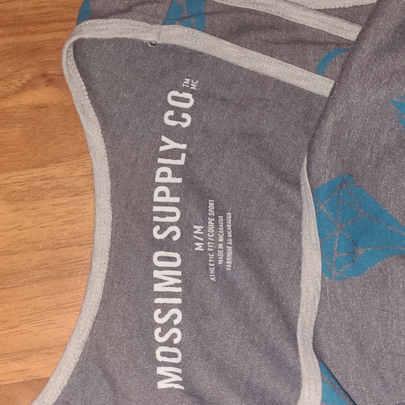 Shirt - Picture 3 of 3